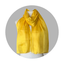 Carica l'immagine nel visualizzatore di Gallery, Sciarpa stola pura seta