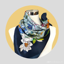 Carica l'immagine nel visualizzatore di Gallery, Foulard pura seta