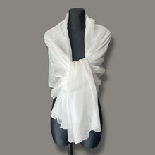 Carica l'immagine nel visualizzatore di Gallery, Sciarpa stola pura seta