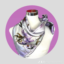 Carica l'immagine nel visualizzatore di Gallery, Foulard pura seta