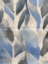 Carica l'immagine nel visualizzatore di Gallery, Sciarpa misto lana stampa digitale