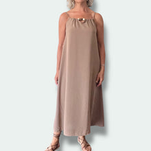 Carica l'immagine nel visualizzatore di Gallery, Abito perle