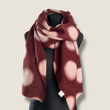 Carica l'immagine nel visualizzatore di Gallery, Sciarpa pois