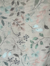 Carica l'immagine nel visualizzatore di Gallery, Sciarpa primavera stampa digitale