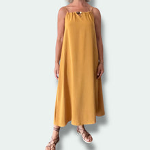 Carica l'immagine nel visualizzatore di Gallery, Abito perle