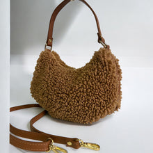 Carica l'immagine nel visualizzatore di Gallery, Borsetta Teddy