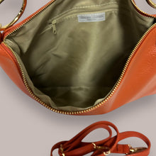 Carica l'immagine nel visualizzatore di Gallery, BORSA ROBERTA