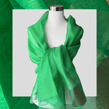 Carica l'immagine nel visualizzatore di Gallery, Stola e sciarpa seta elegante