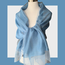 Carica l'immagine nel visualizzatore di Gallery, Stola e sciarpa seta elegante