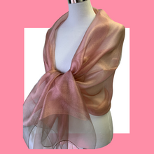 Carica l'immagine nel visualizzatore di Gallery, Stola e sciarpa seta elegante