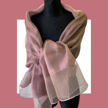 Carica l'immagine nel visualizzatore di Gallery, Stola e sciarpa seta elegante