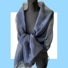 Carica l'immagine nel visualizzatore di Gallery, Stola e sciarpa seta elegante