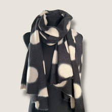 Carica l'immagine nel visualizzatore di Gallery, Sciarpa pois
