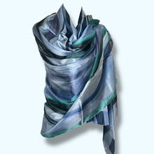 Carica l'immagine nel visualizzatore di Gallery, Sciarpa stola pura seta
