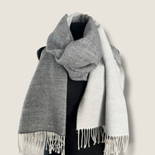 Carica l'immagine nel visualizzatore di Gallery, Sciarpa big double face
