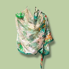 Carica l'immagine nel visualizzatore di Gallery, Sciarpa stola pura seta
