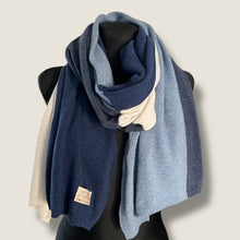 Carica l'immagine nel visualizzatore di Gallery, Scairpa misto cashmere quattro   Colori unisex
