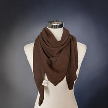 Carica l'immagine nel visualizzatore di Gallery, Triangolo in maglia
