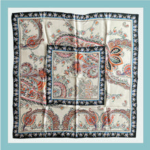 Carica l'immagine nel visualizzatore di Gallery, Foulard pura seta
