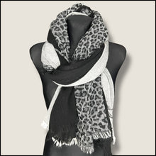 Carica l&#39;immagine nel visualizzatore di Gallery, Sciarpa tre vieli

