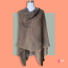 Carica l&#39;immagine nel visualizzatore di Gallery, Mantella poncho
