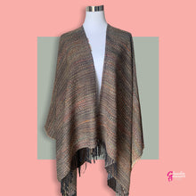Carica l&#39;immagine nel visualizzatore di Gallery, Mantella poncho
